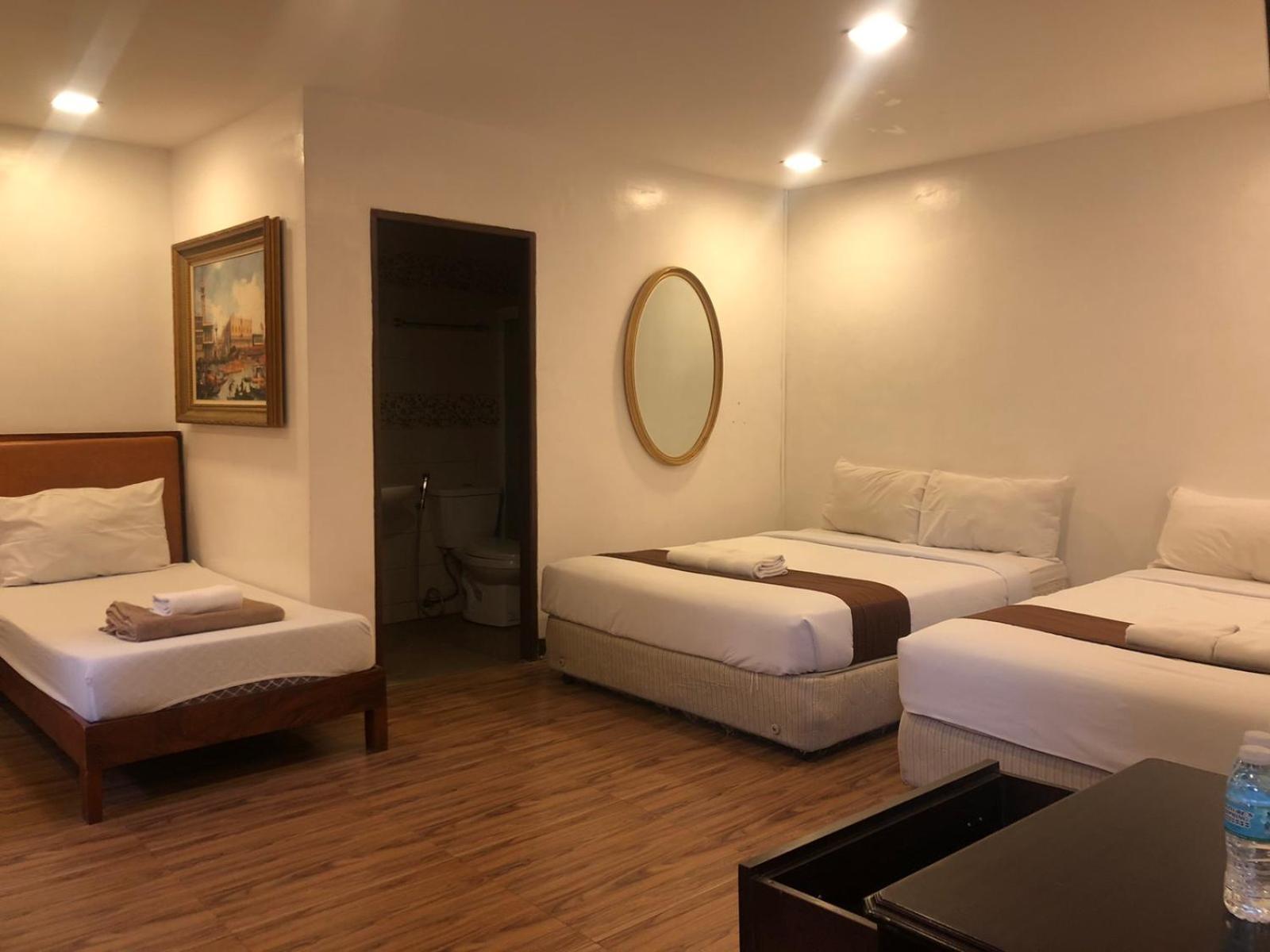 Hortz Hotels And Resorts Tagaytay City Exterior photo